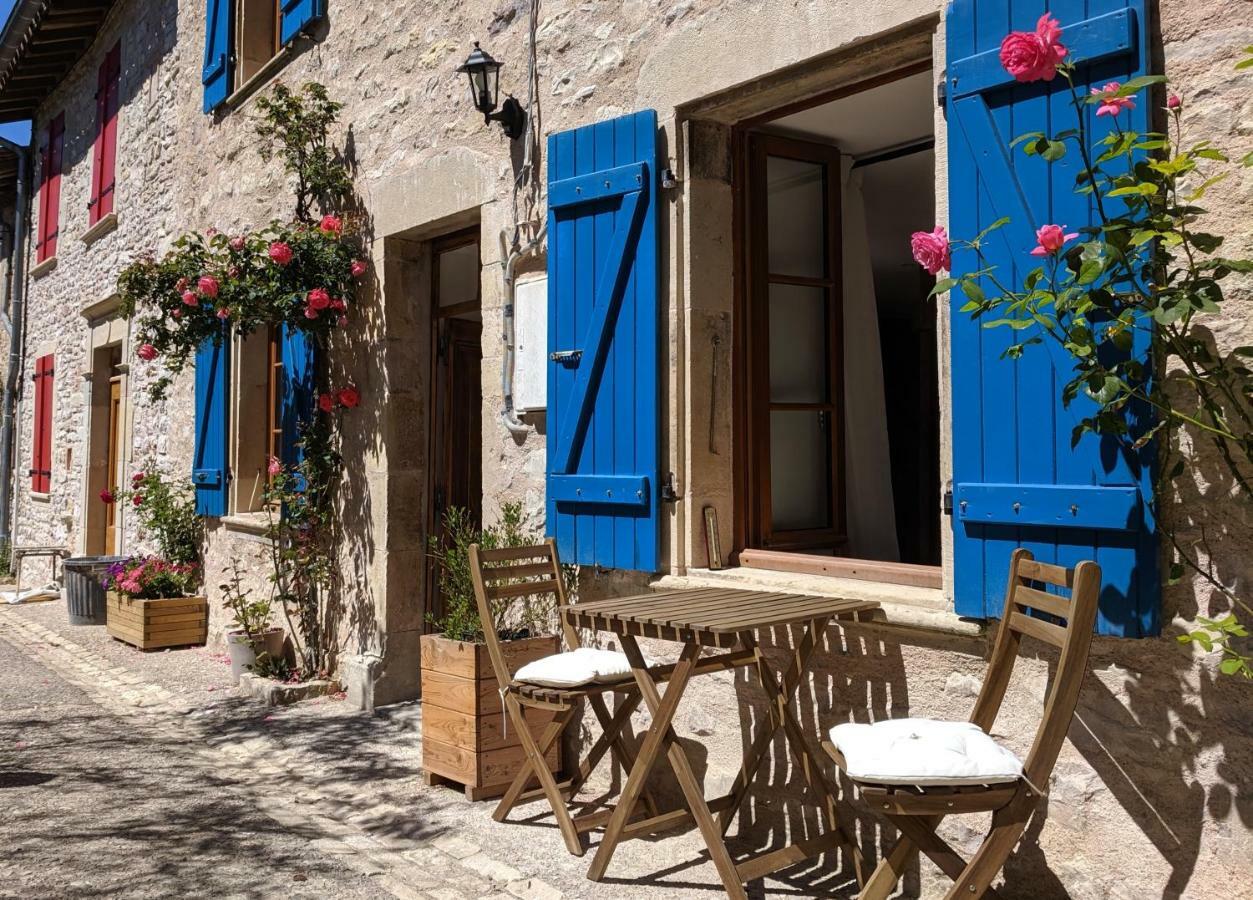 Rue Des Fleurs Puycelsi